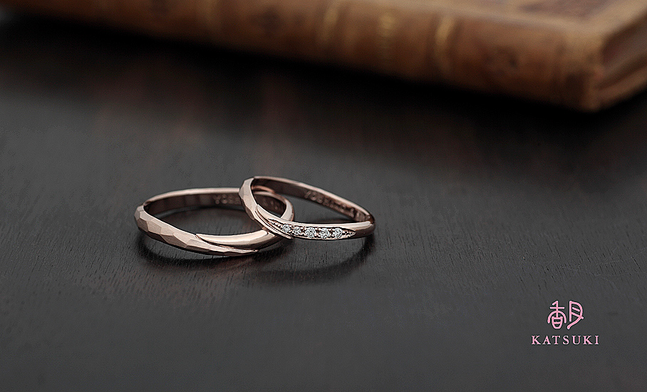 オリジナル結婚指輪 “メテオール&メテオール・ベル” ¥74.200-/税別~ ◆シルバー制作可:¥15.000/税別~