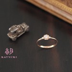 バラにダイヤモンドが輝く婚約指輪☆