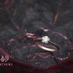 花びらが優しくダイヤモンドを包む婚約指輪☆ピンクゴールド