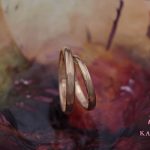 ハーフハーフデザインの結婚指輪☆K20イエローゴールド