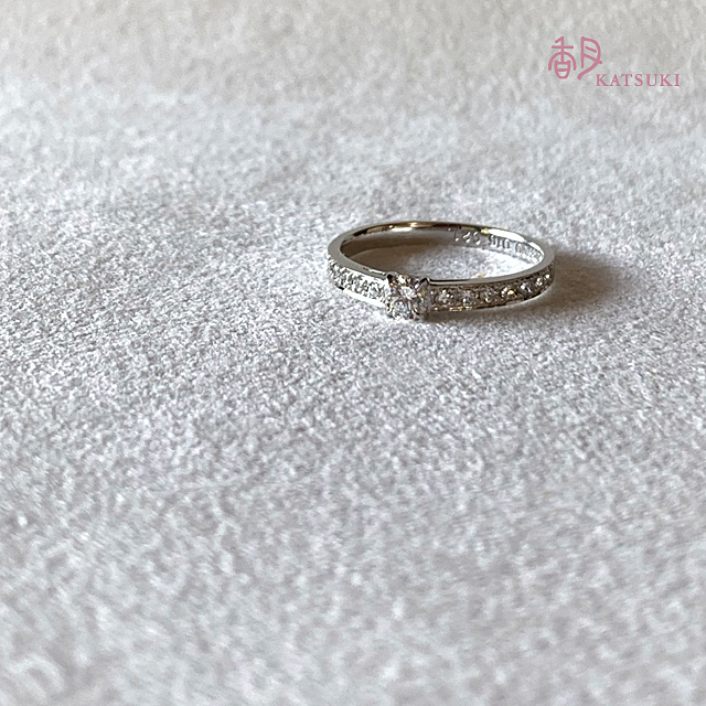 0.15ctダイヤモンドが輝くハーフエタニティの婚約指輪【アンシャンテ】 | ブログ | 結婚指輪と婚約指輪のオリジナルジュエリーのKATSUKI