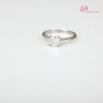 熊本のお客様/0.7ctダイヤモンドが煌めく婚約指輪【シャンス】